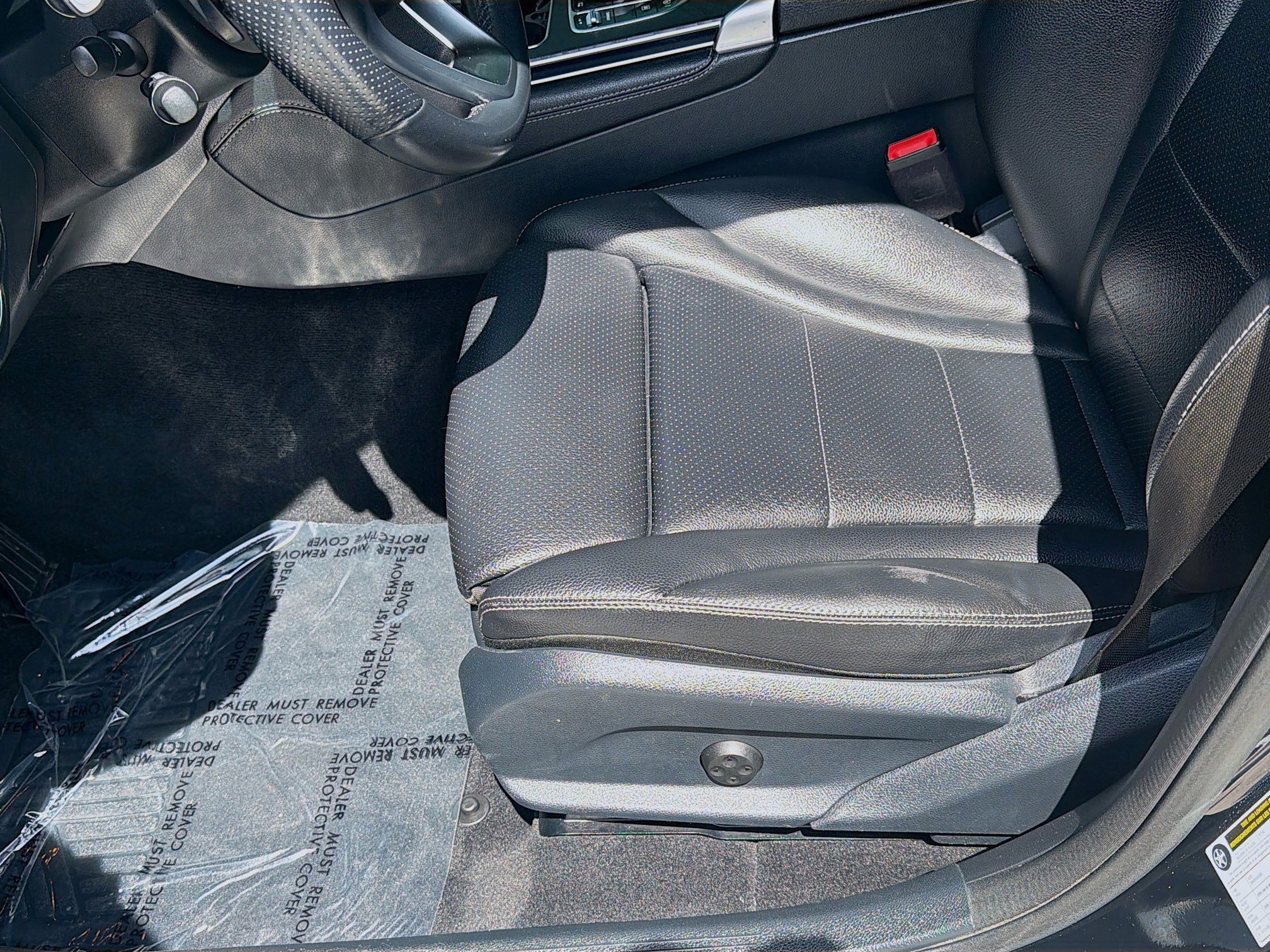 Used 2019 Mercedes-Benz GLC 300 4MATIC image 15