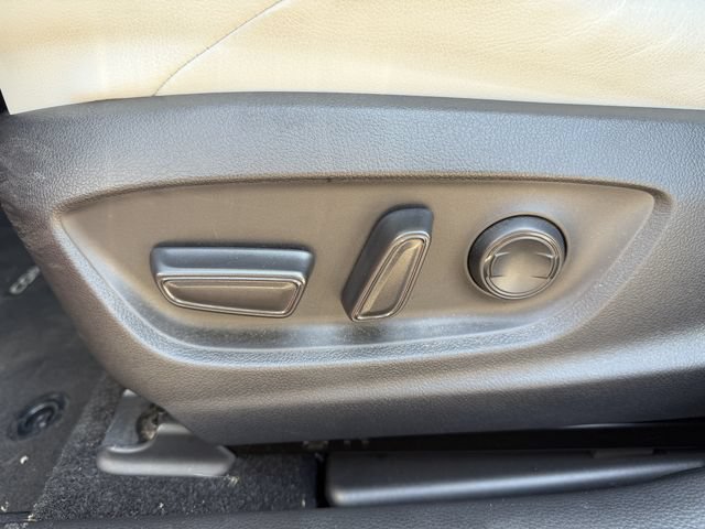 Used 2025 Toyota Corolla XSE FWD image 27