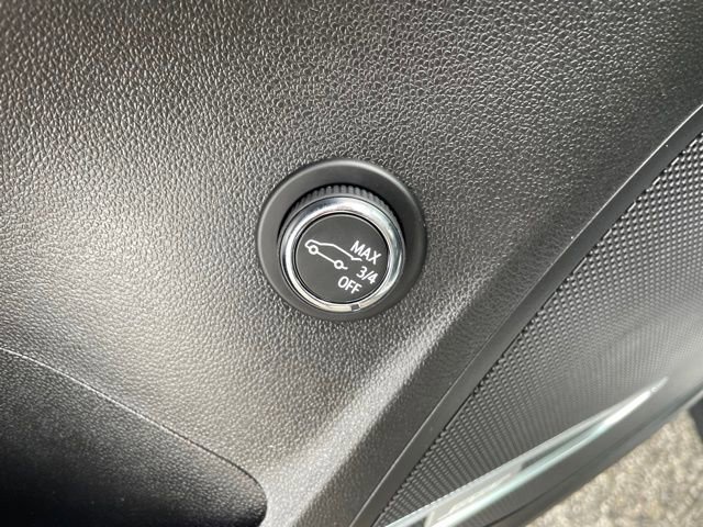 Used 2023 Buick Envision Essence w/ Technology Package I image 11