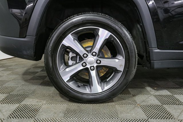 Used 2022 Jeep Grand Cherokee Limited 4xe image 16