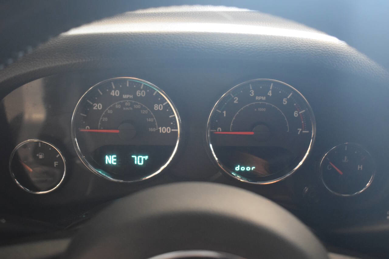 Used 2011 Jeep Wrangler Rubicon w/ Trailer Tow Group image 62