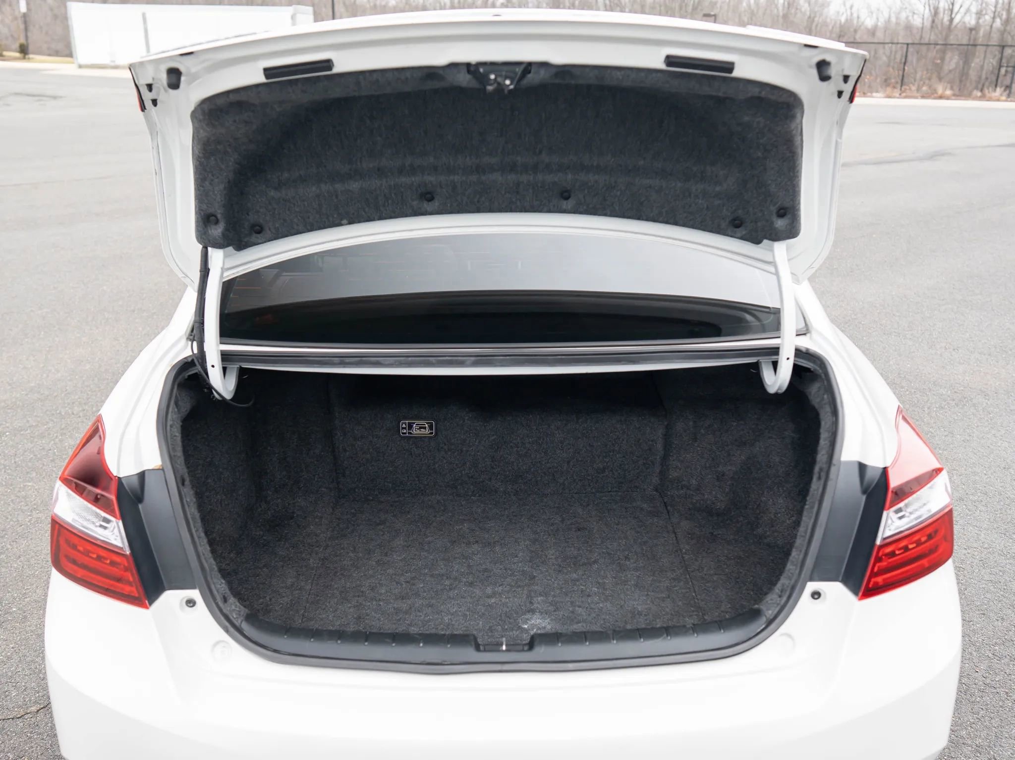 Used 2017 Honda Accord EX-L image 50