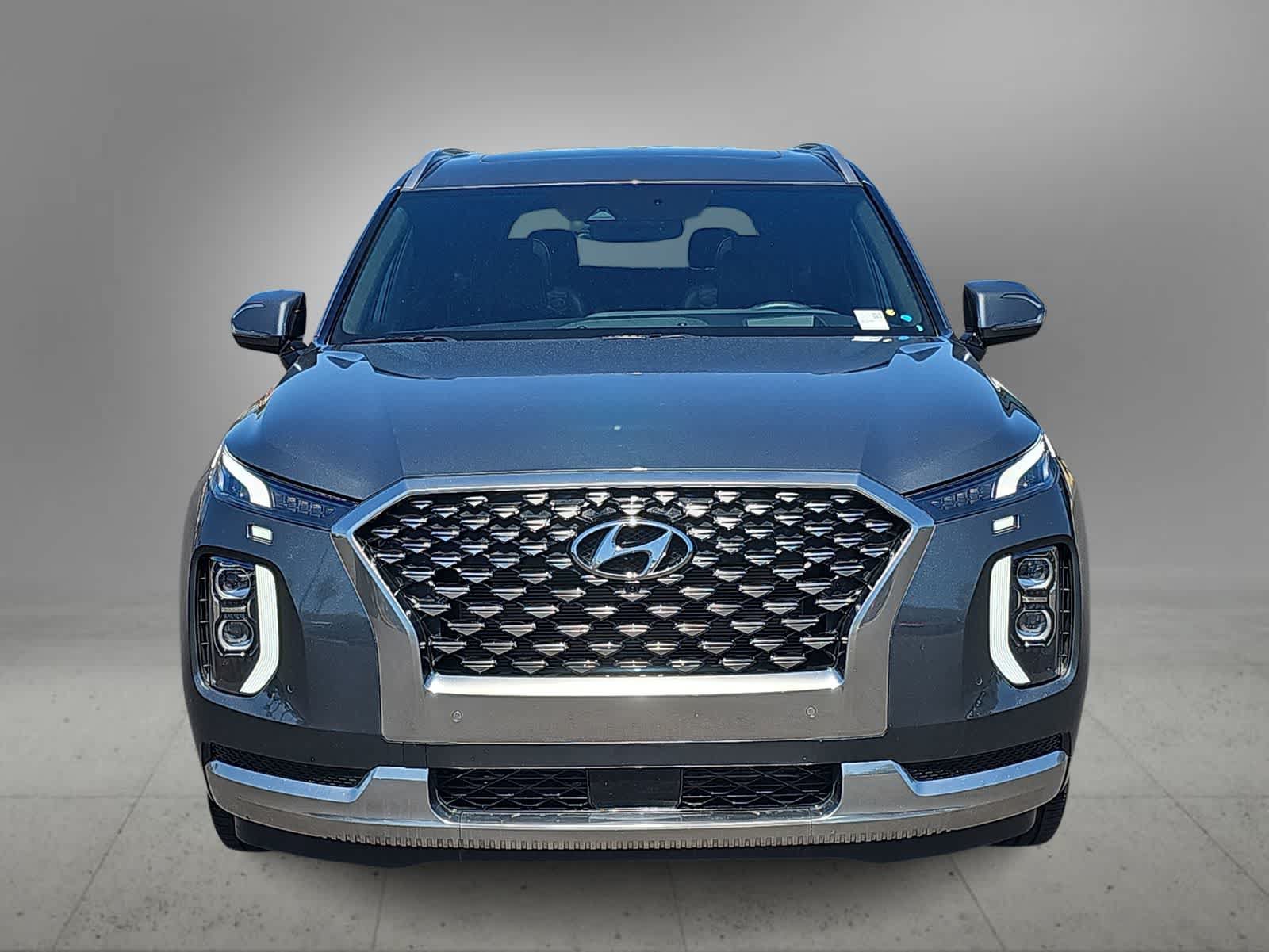 Used 2022 Hyundai Palisade Calligraphy FWD image 3