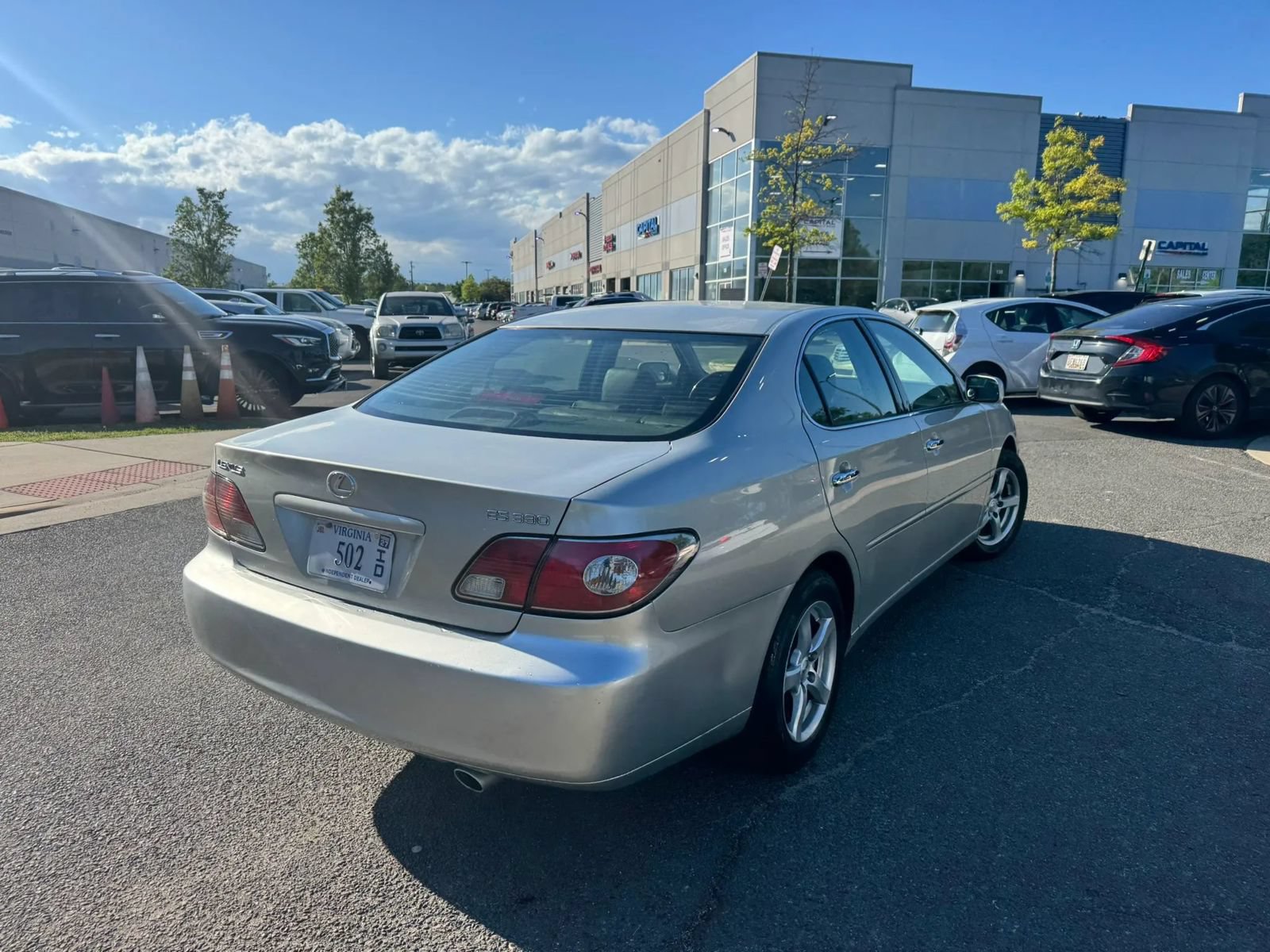 Used 2004 Lexus ES 330 w/ Premium Pkg FWD image 8