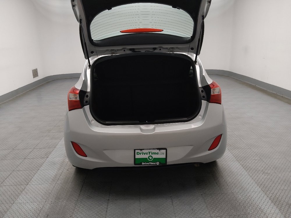 Used 2017 Hyundai Elantra GT image 29