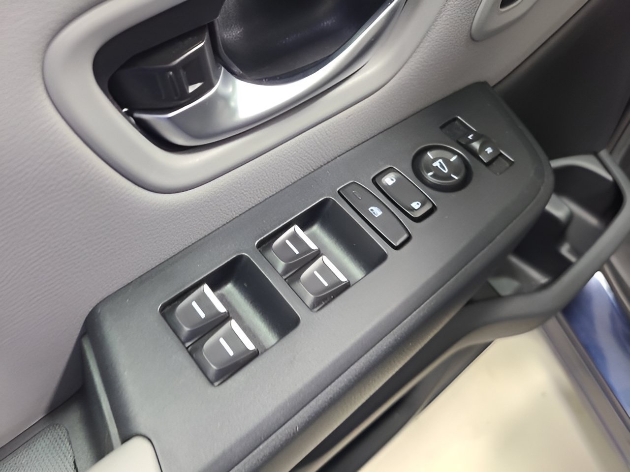 Used 2024 Honda Pilot Touring image 23