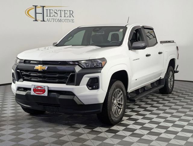 Used 2023 Chevrolet Colorado LT w/ LT Convenience Package II image 4