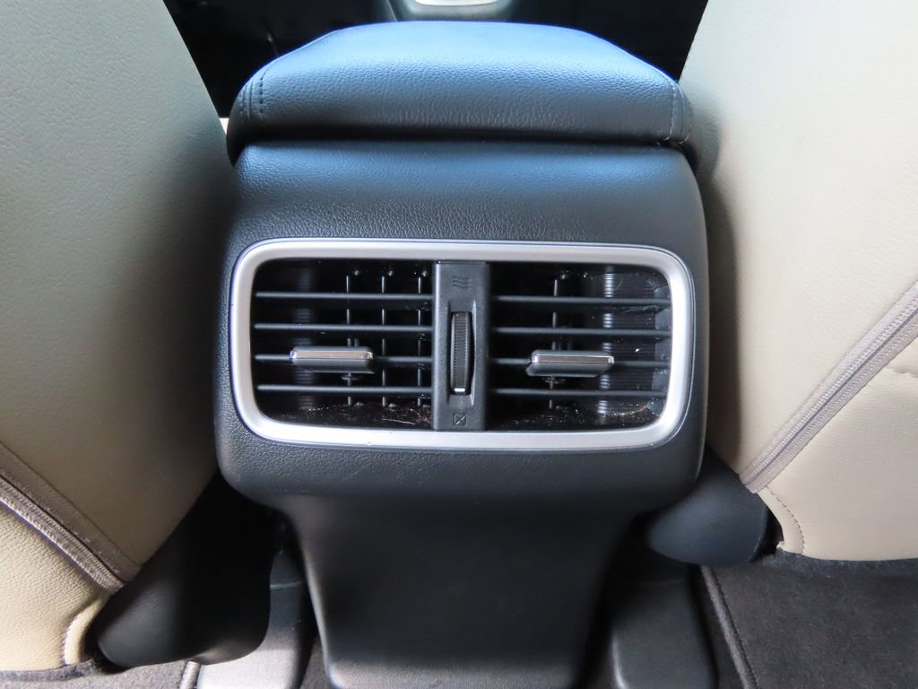 Used 2016 Honda CR-V Touring image 33