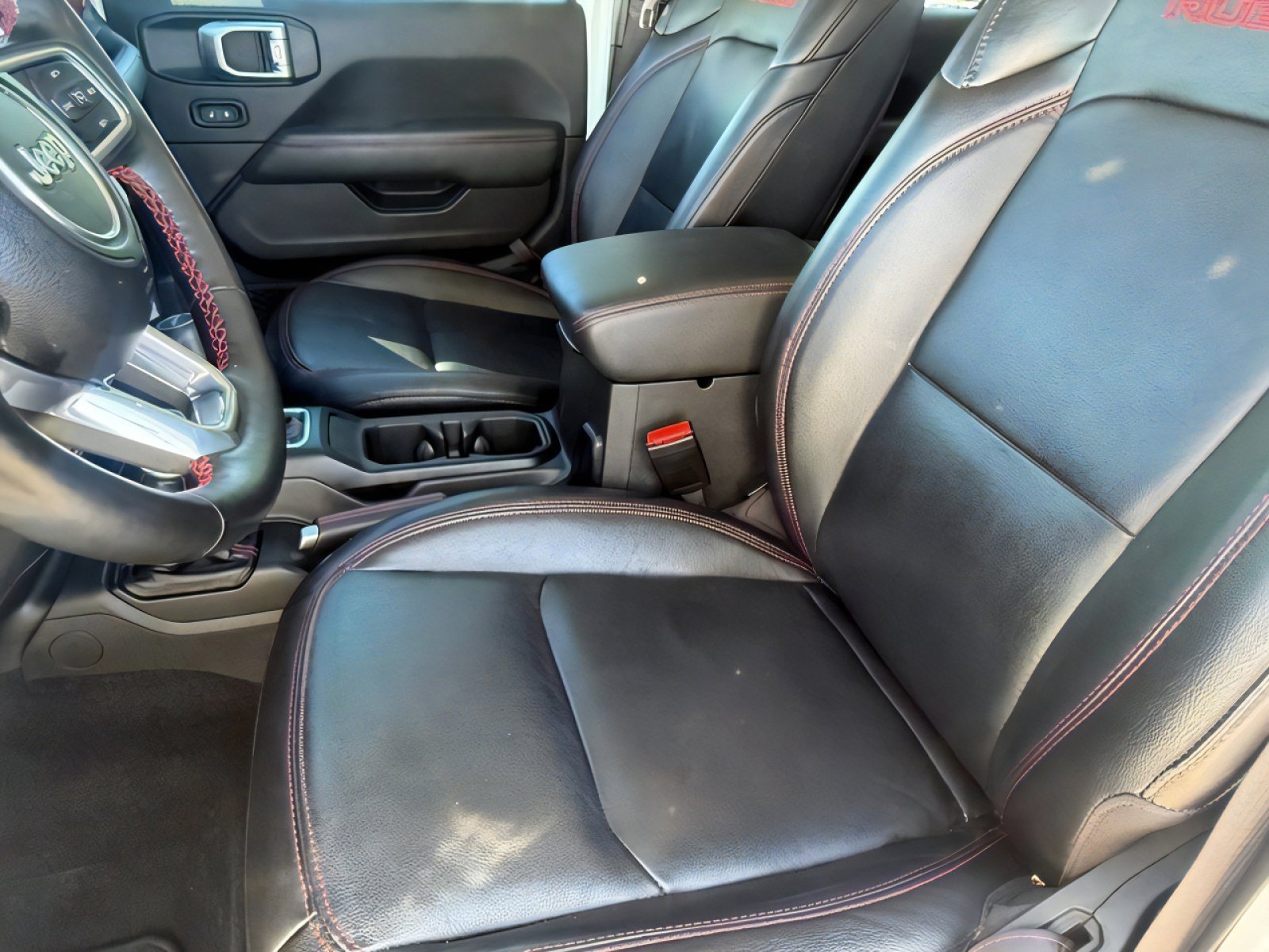 Used 2023 Jeep Gladiator Rubicon w/ Cold Weather Group image 16