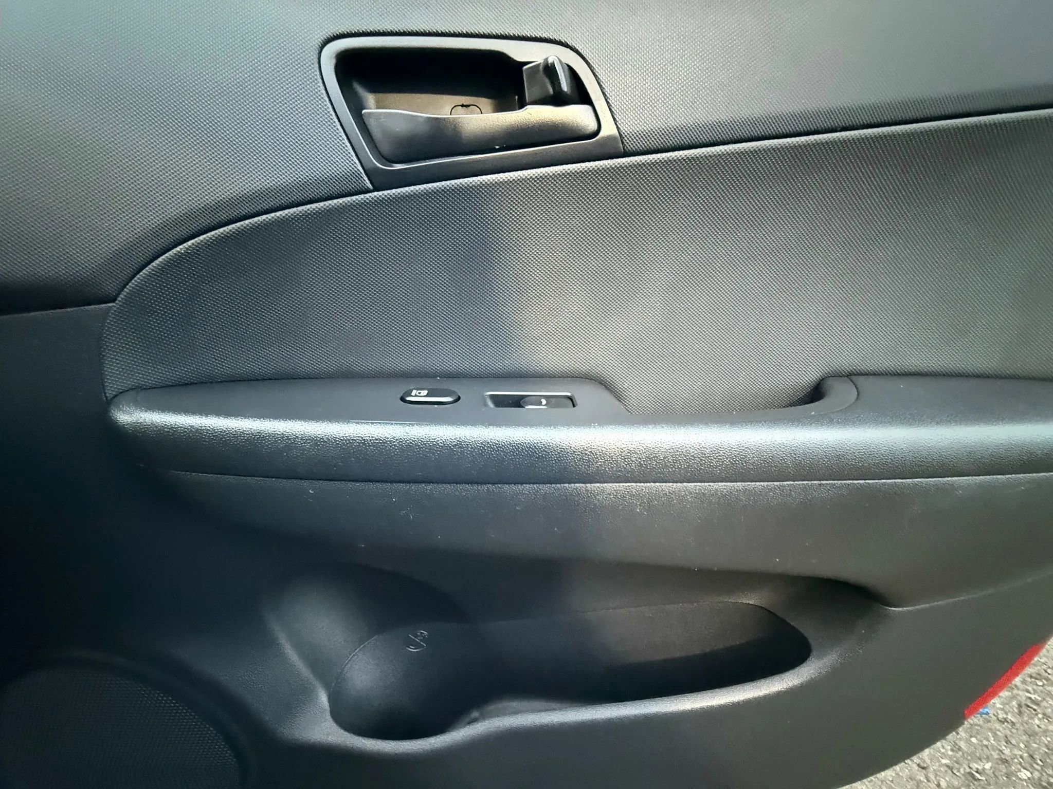 Used 2010 Hyundai Elantra GLS image 28