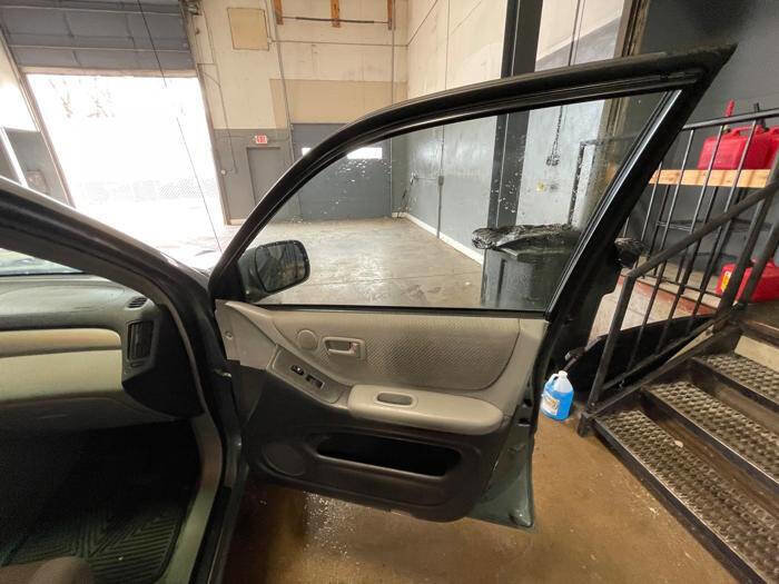 Used 2004 Toyota Highlander 4WD V6 image 29