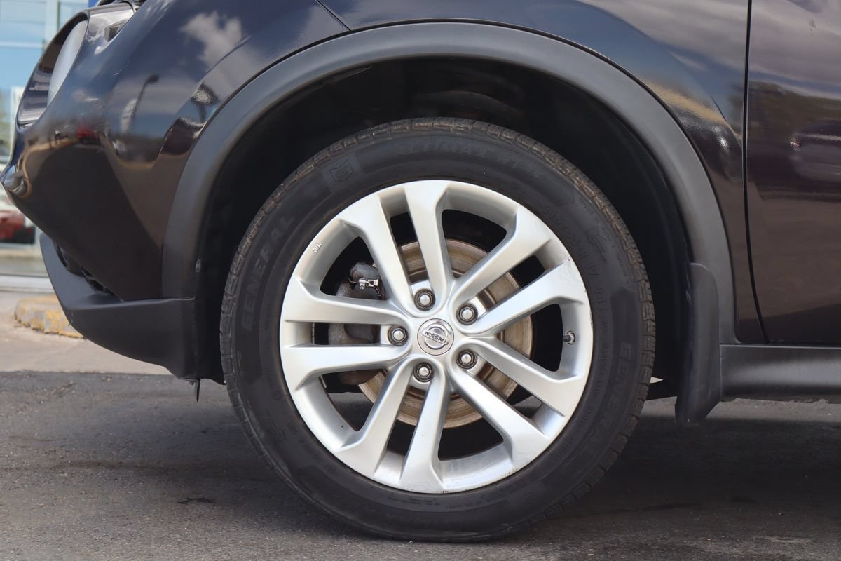 Used 2015 Nissan Juke SV w/ Technology Package AWD/4WD image 23