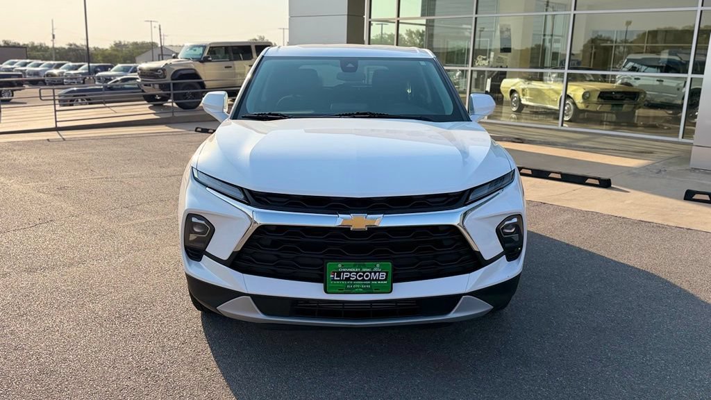Used 2025 Chevrolet Blazer LT AWD/4WD image 6