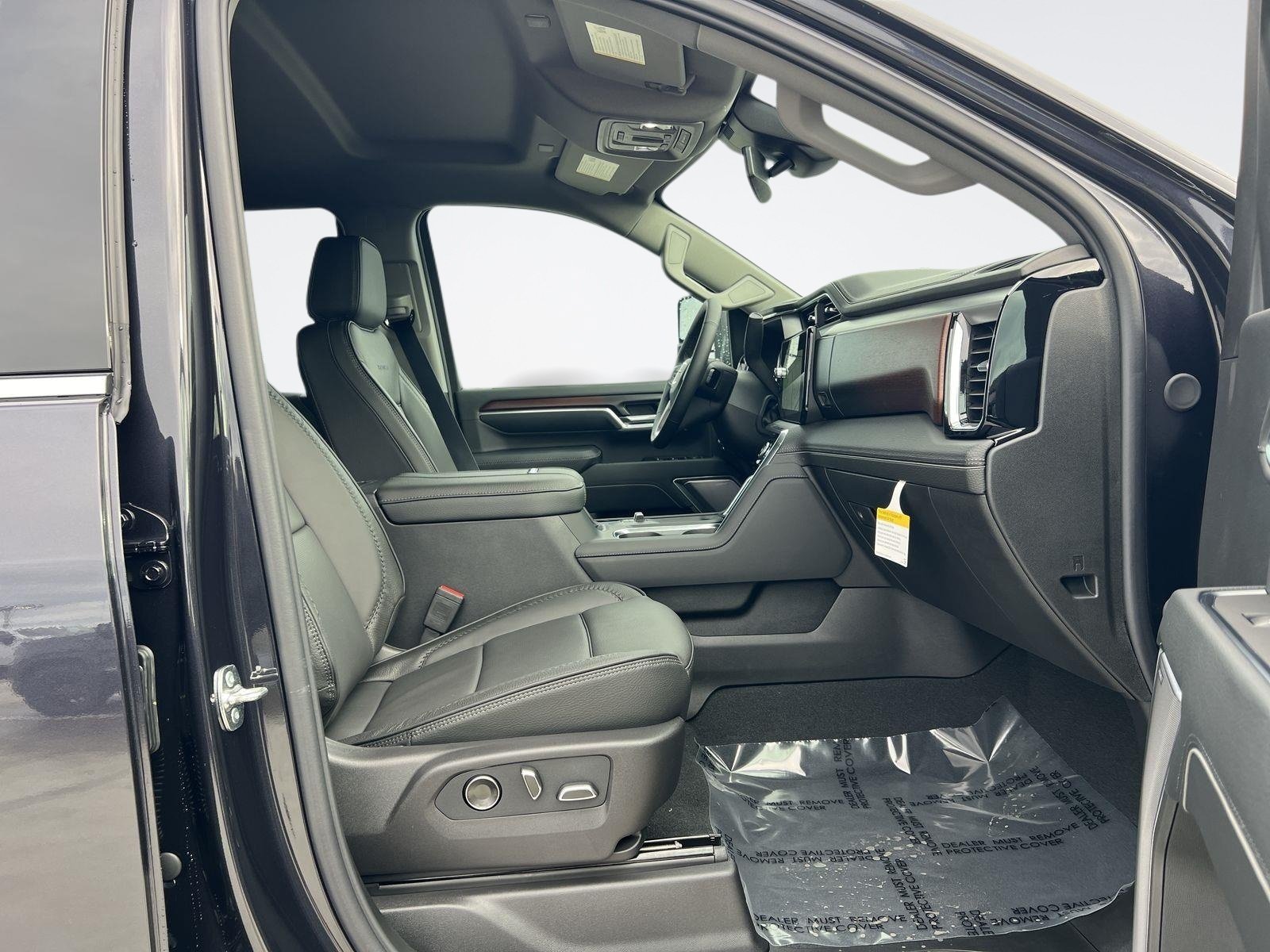New 2026 GMC Sierra 3500 Denali AWD/4WD image 32