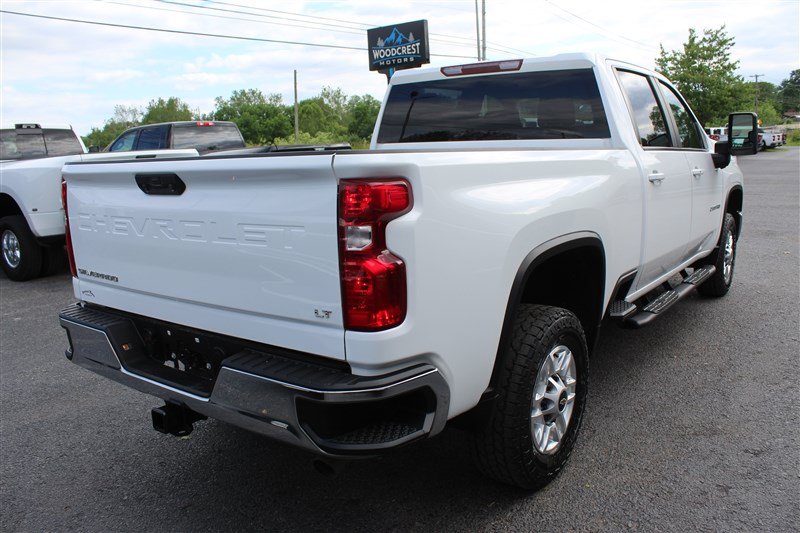 Used 2024 Chevrolet Silverado 2500 LT w/ Convenience Package AWD/4WD image 6