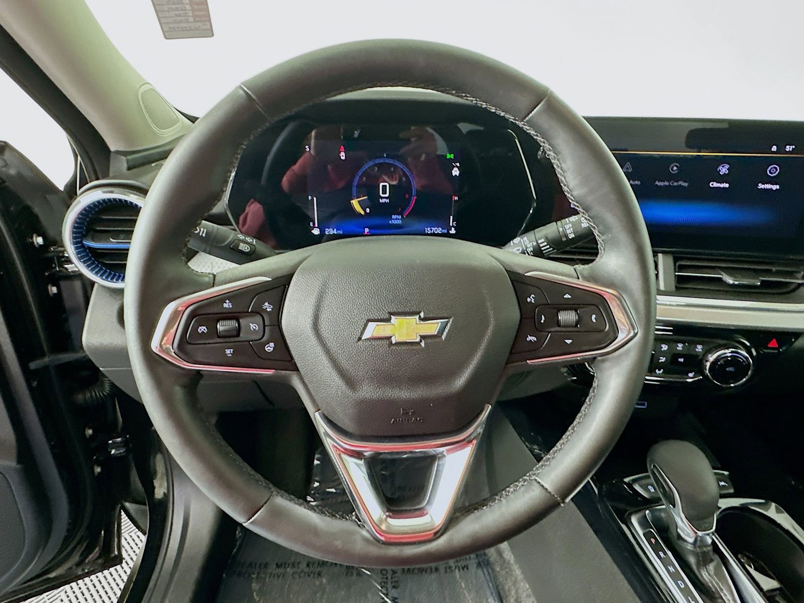 Used 2025 Chevrolet Trax LT w/ LT Convenience Package FWD image 13