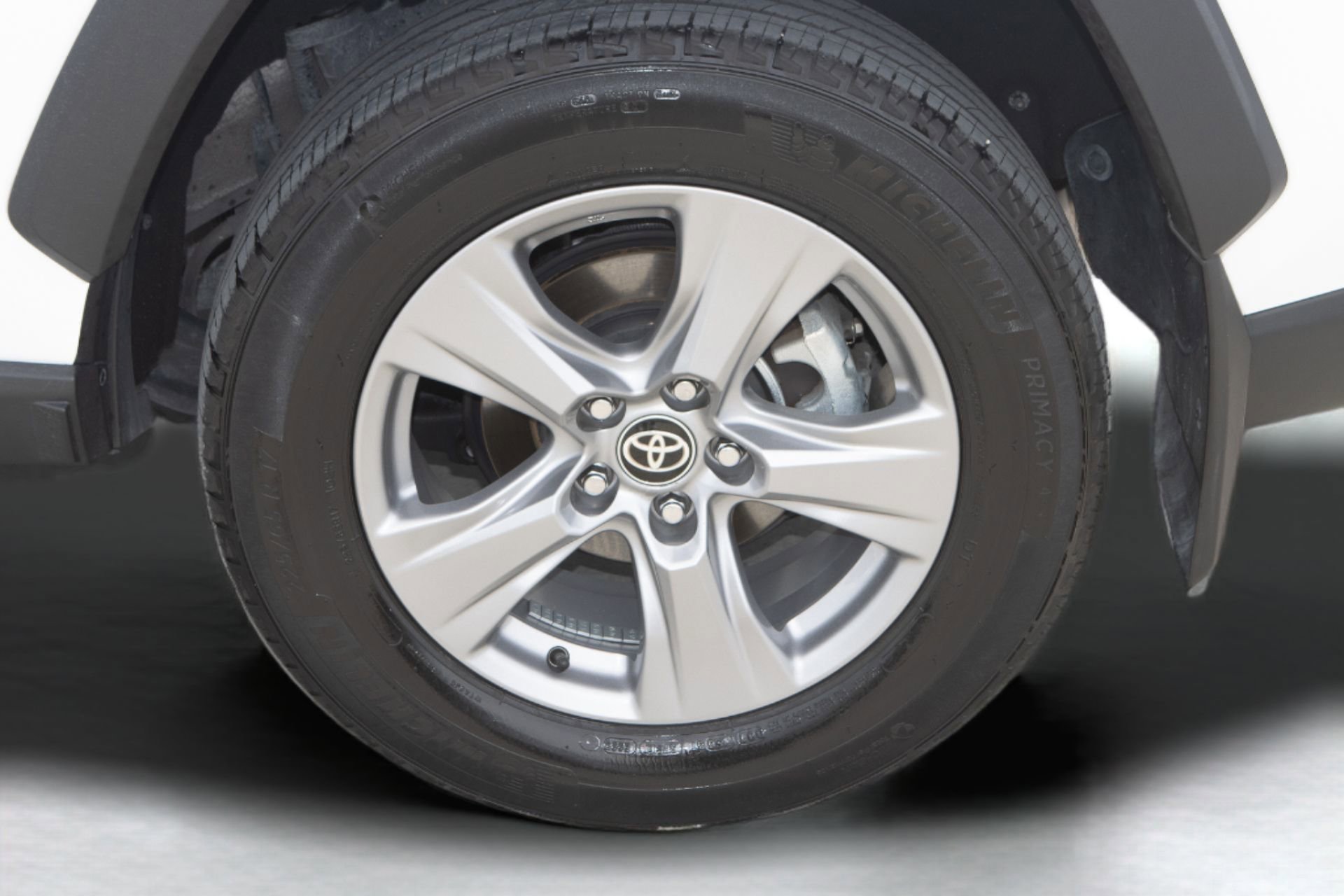 Used 2024 Toyota RAV4 XLE image 37