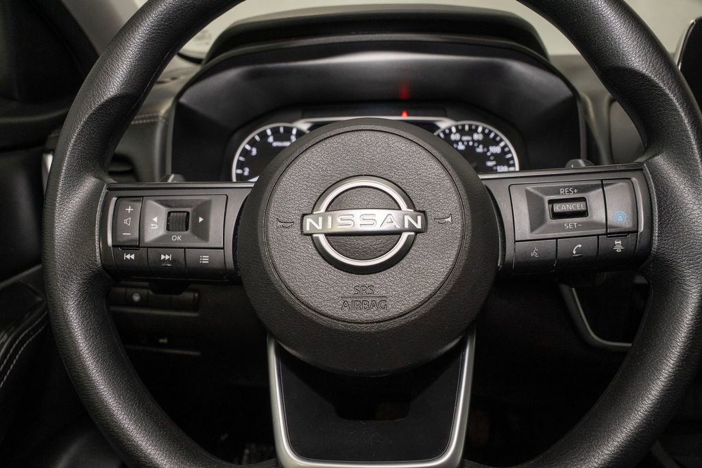 Used 2024 Nissan Rogue SV image 18