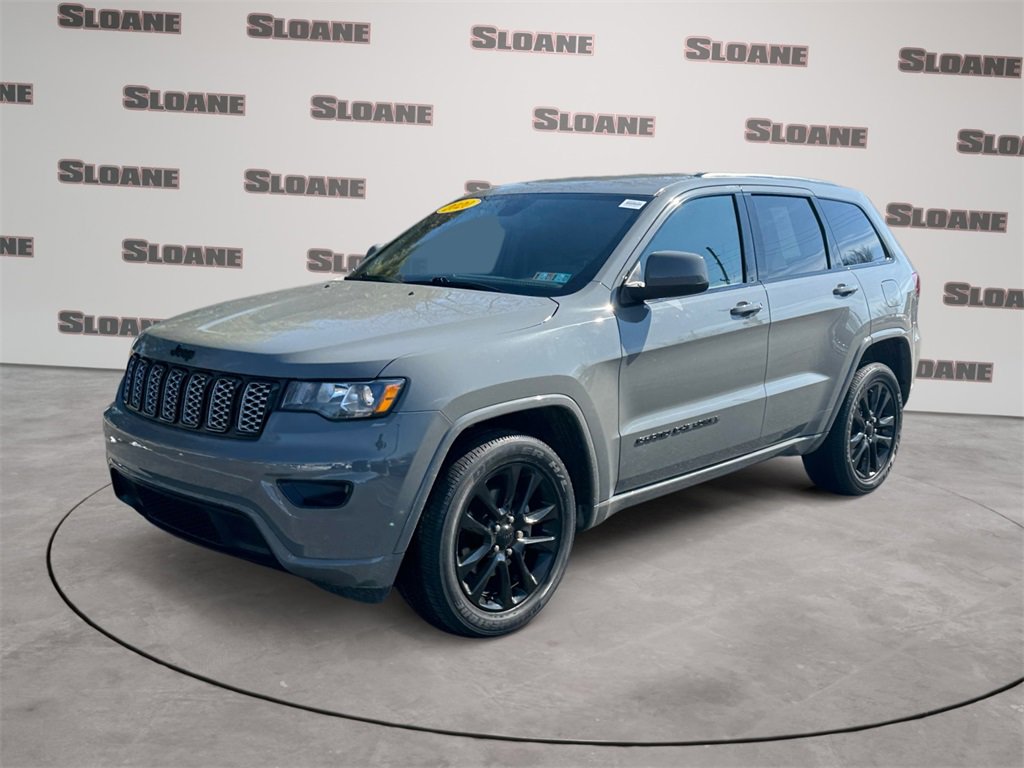 Used 2020 Jeep Grand Cherokee Altitude image 1