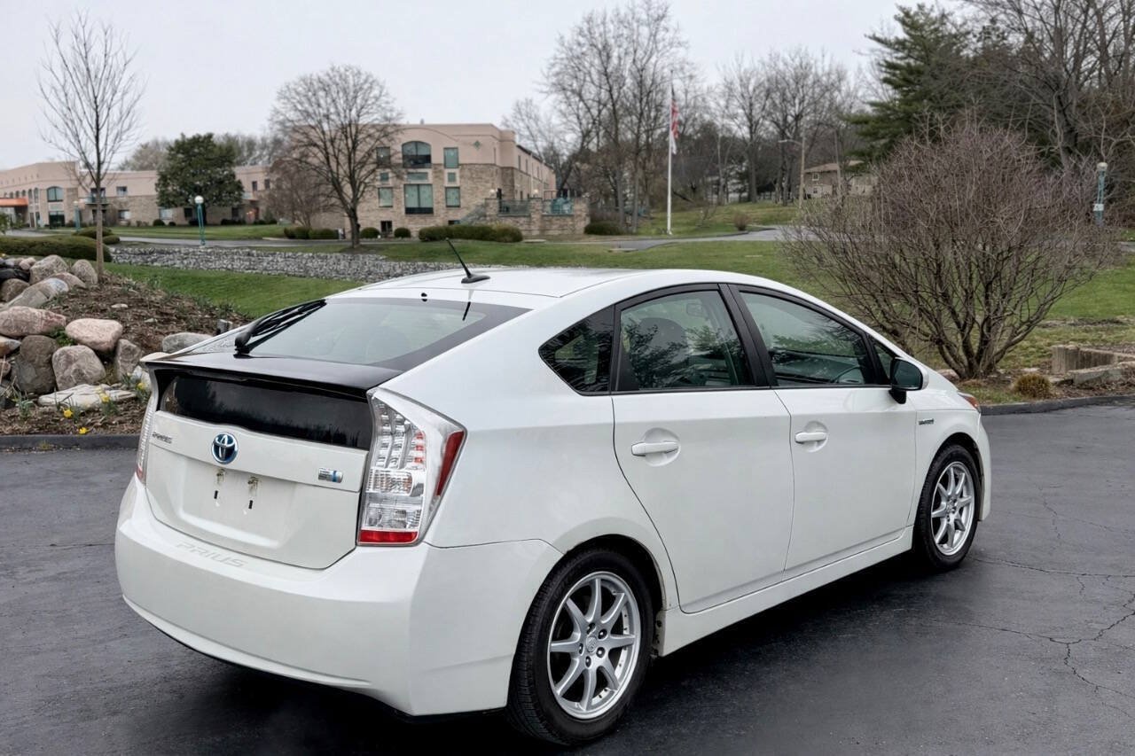 Used 2010 Toyota Prius Two FWD image 3