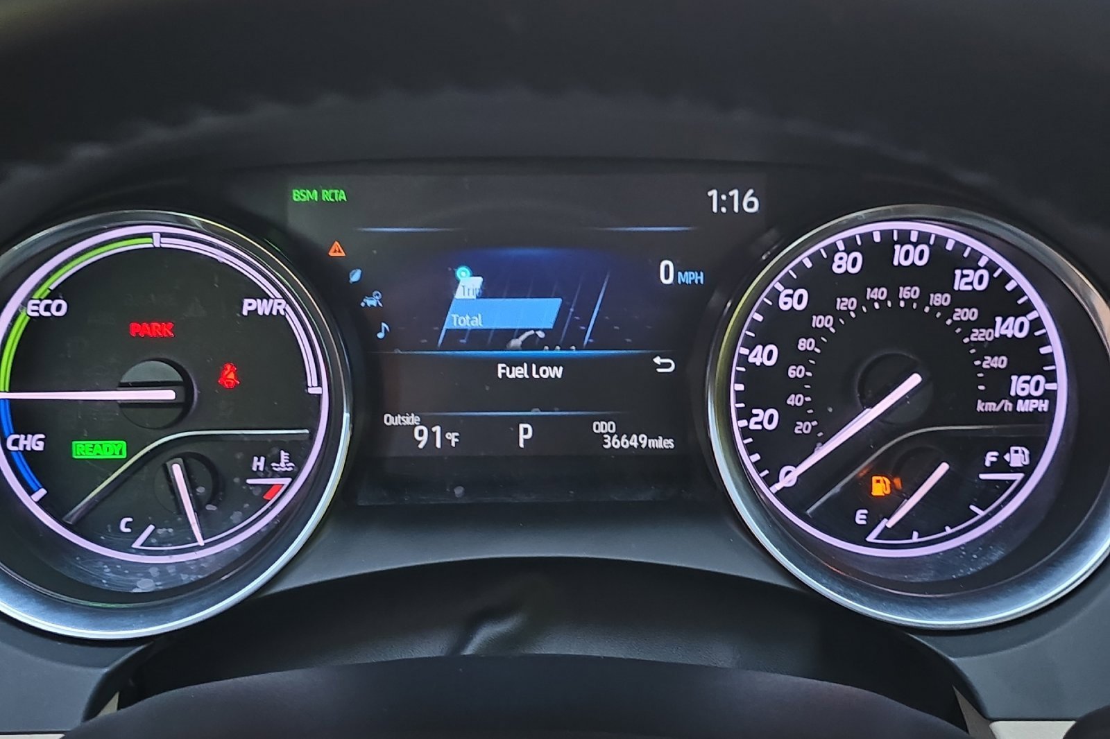 Used 2020 Toyota Camry XLE image 22