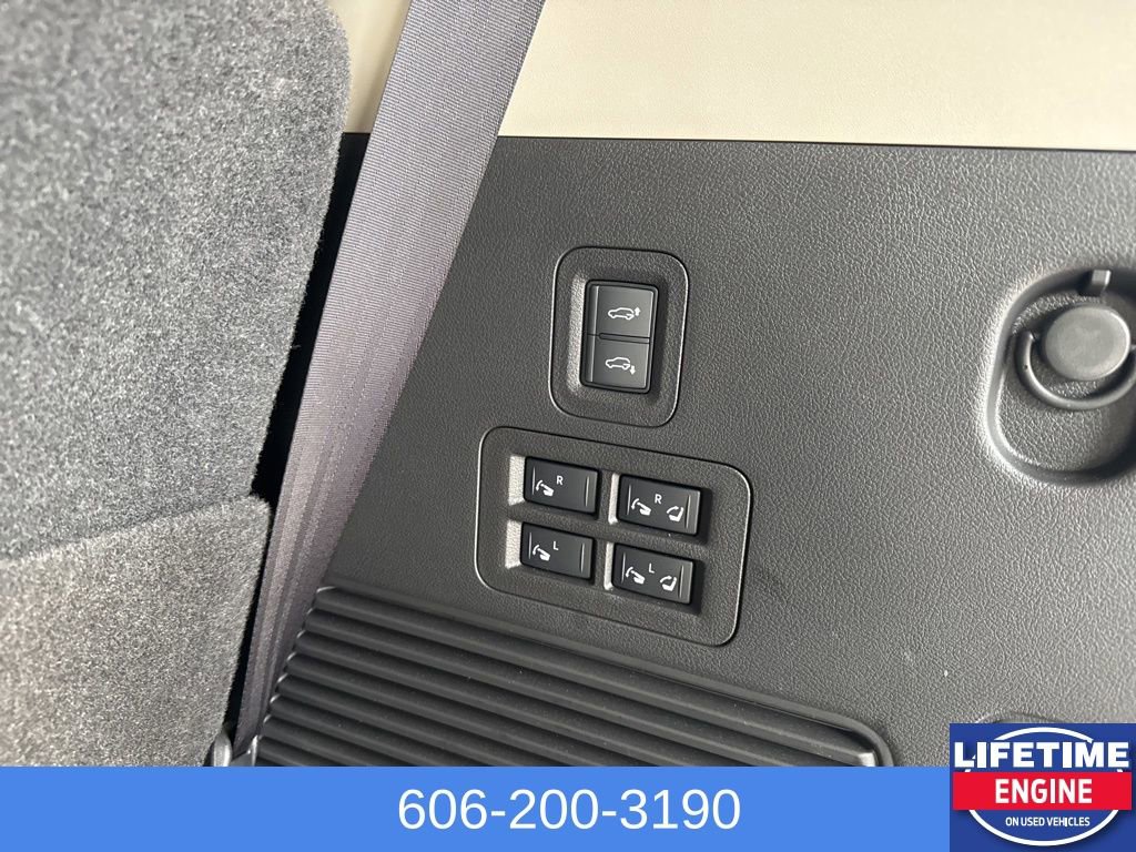 Used 2025 INFINITI QX80 Sensory image 11