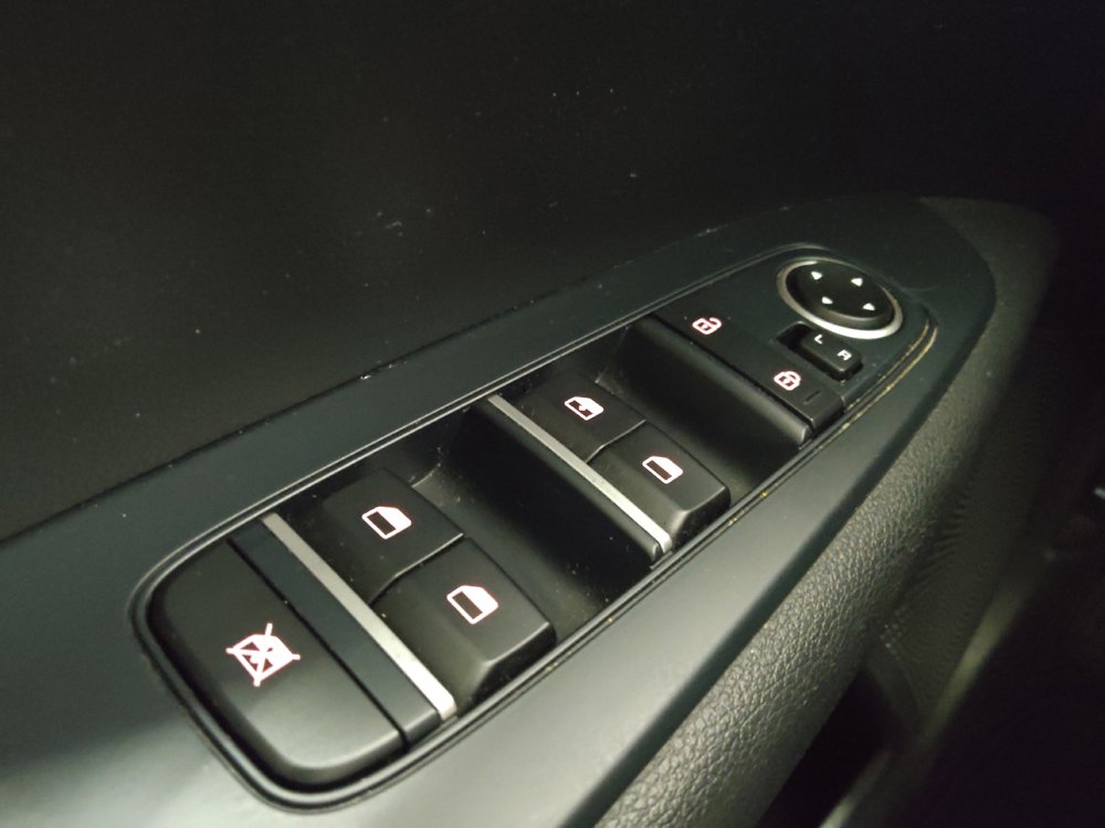 Used 2020 Kia Forte LXS FWD image 27