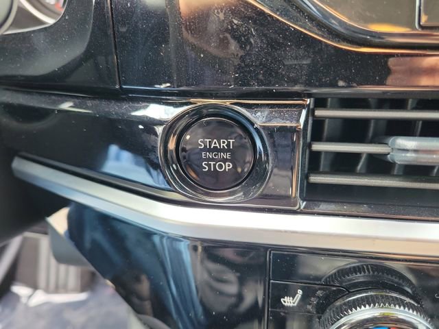 Used 2025 Nissan Pathfinder SL AWD/4WD image 25