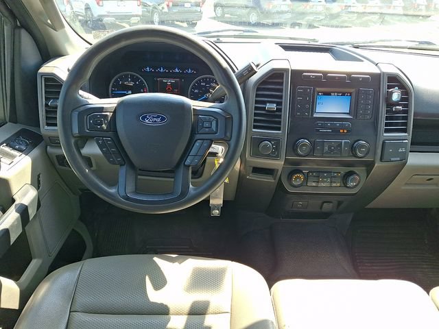 Certified 2022 Ford F550 4x4 Crew Cab Super Duty w/ Power Equipment Group image 11