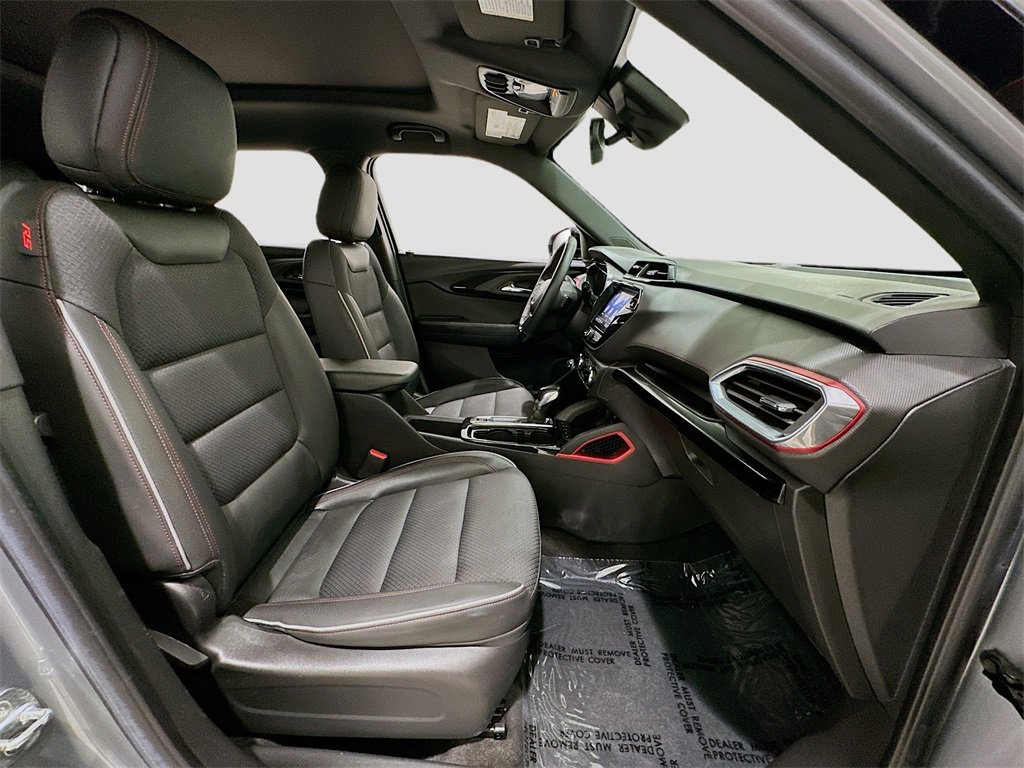 Used 2023 Chevrolet TrailBlazer RS w/ Sun and Liftgate Package image 30