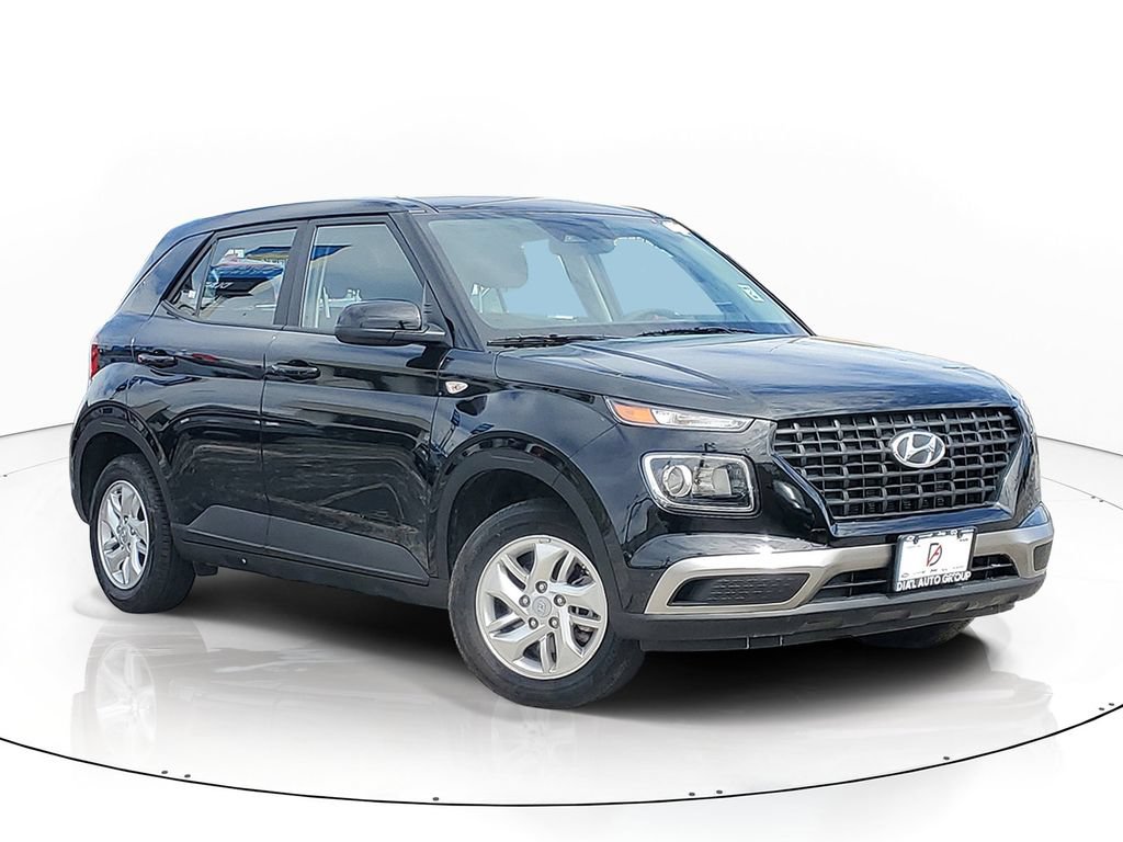 Used 2026 Hyundai Venue SE FWD image 1