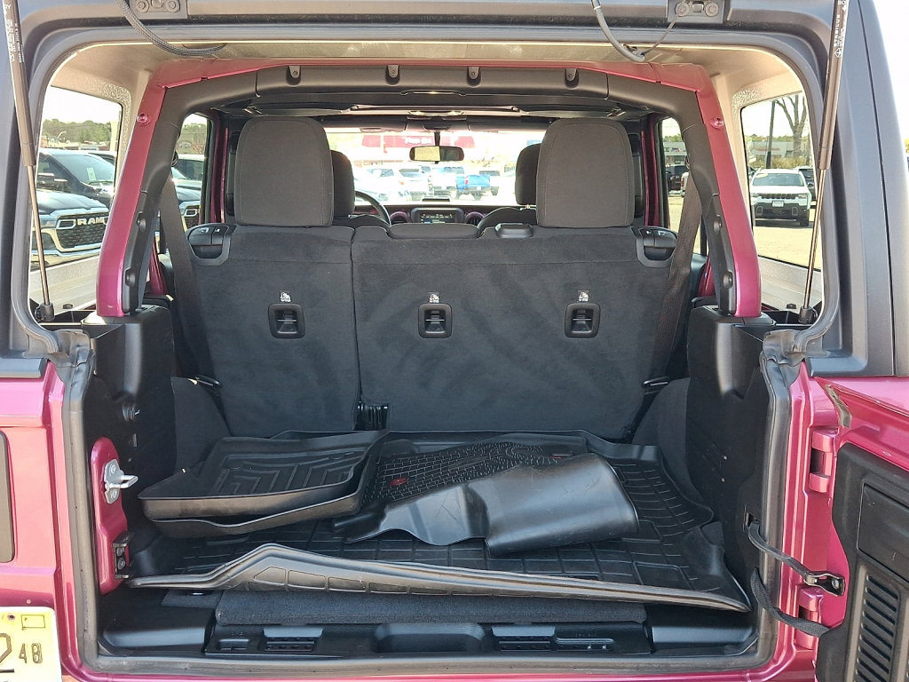 Used 2021 Jeep Wrangler Unlimited Sport AWD/4WD image 18