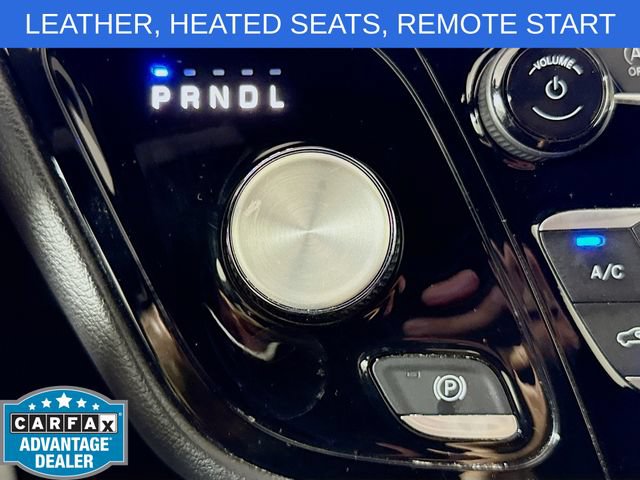 Used 2025 Chrysler Pacifica Select FWD image 16