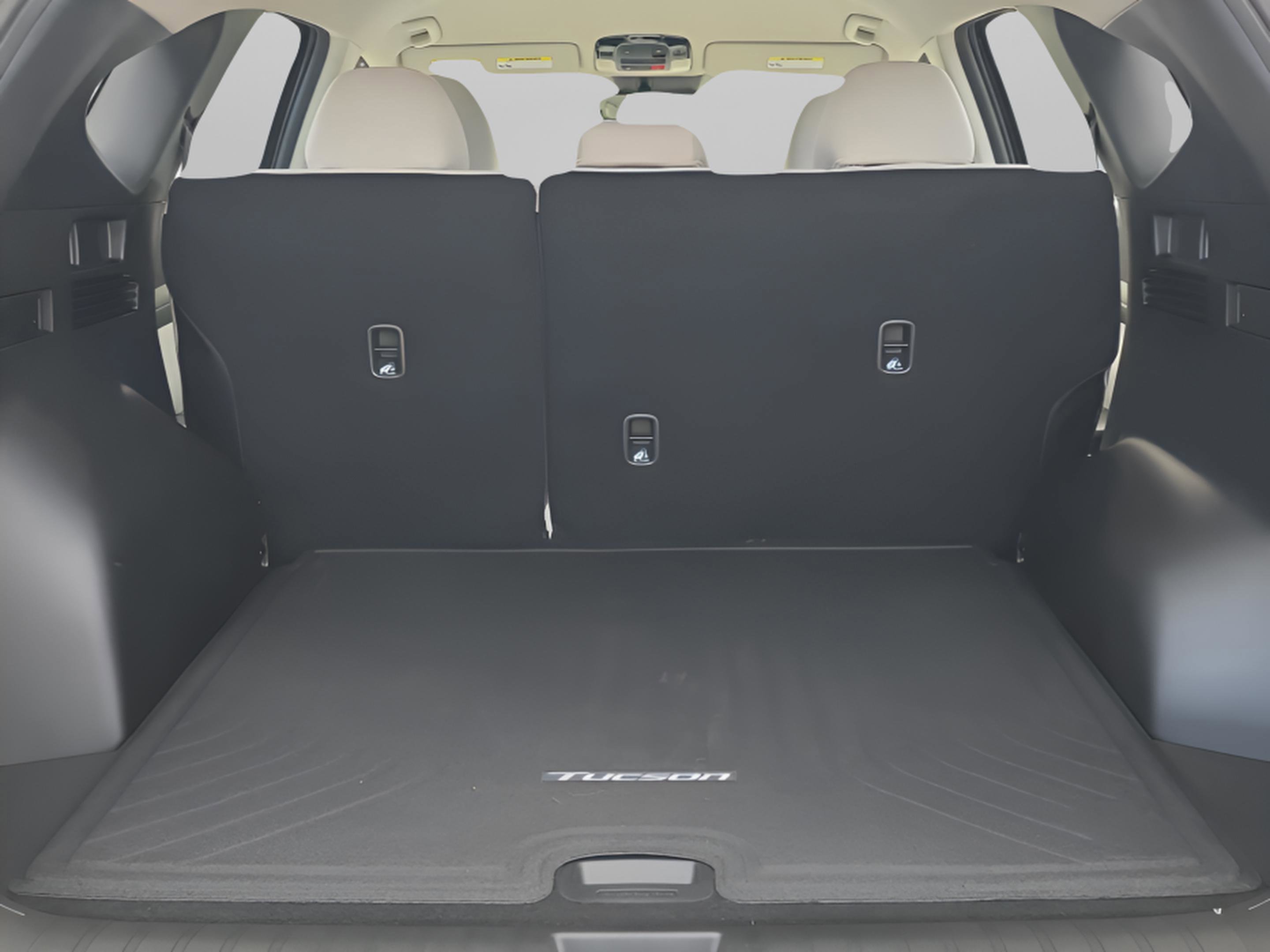 New 2026 Hyundai Tucson SE image 28