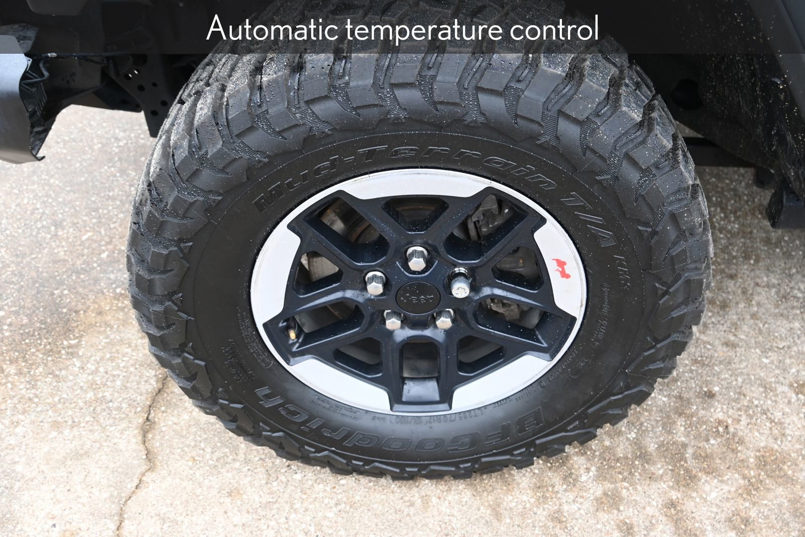 Used 2021 Jeep Wrangler Unlimited Rubicon image 12