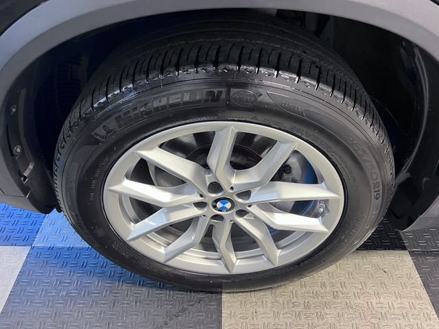 Used 2020 BMW X5 sDrive40i w/ Convenience Package RWD image 9