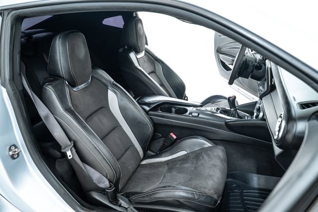 Used 2017 Chevrolet Camaro SS image 23