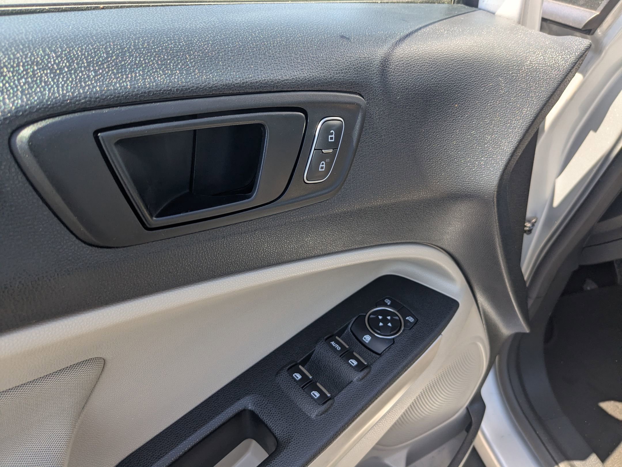 Used 2021 Ford EcoSport S FWD image 12