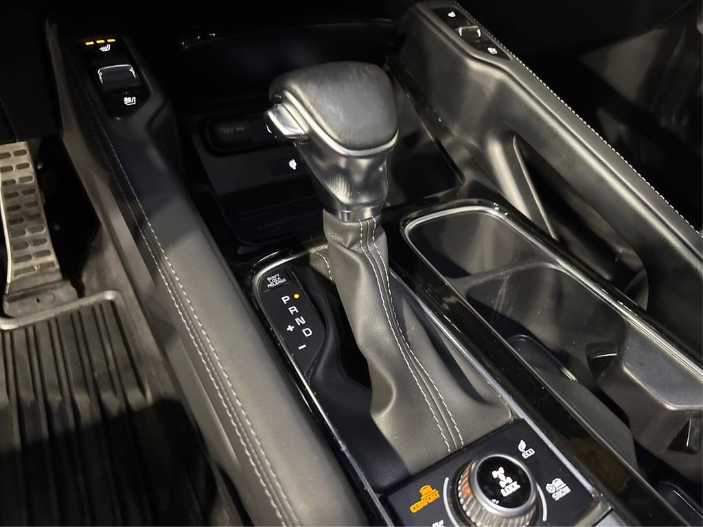 Certified 2022 Kia Telluride SX w/ SX Prestige Package image 38