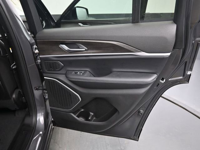 New 2026 Jeep Grand Cherokee Limited image 16