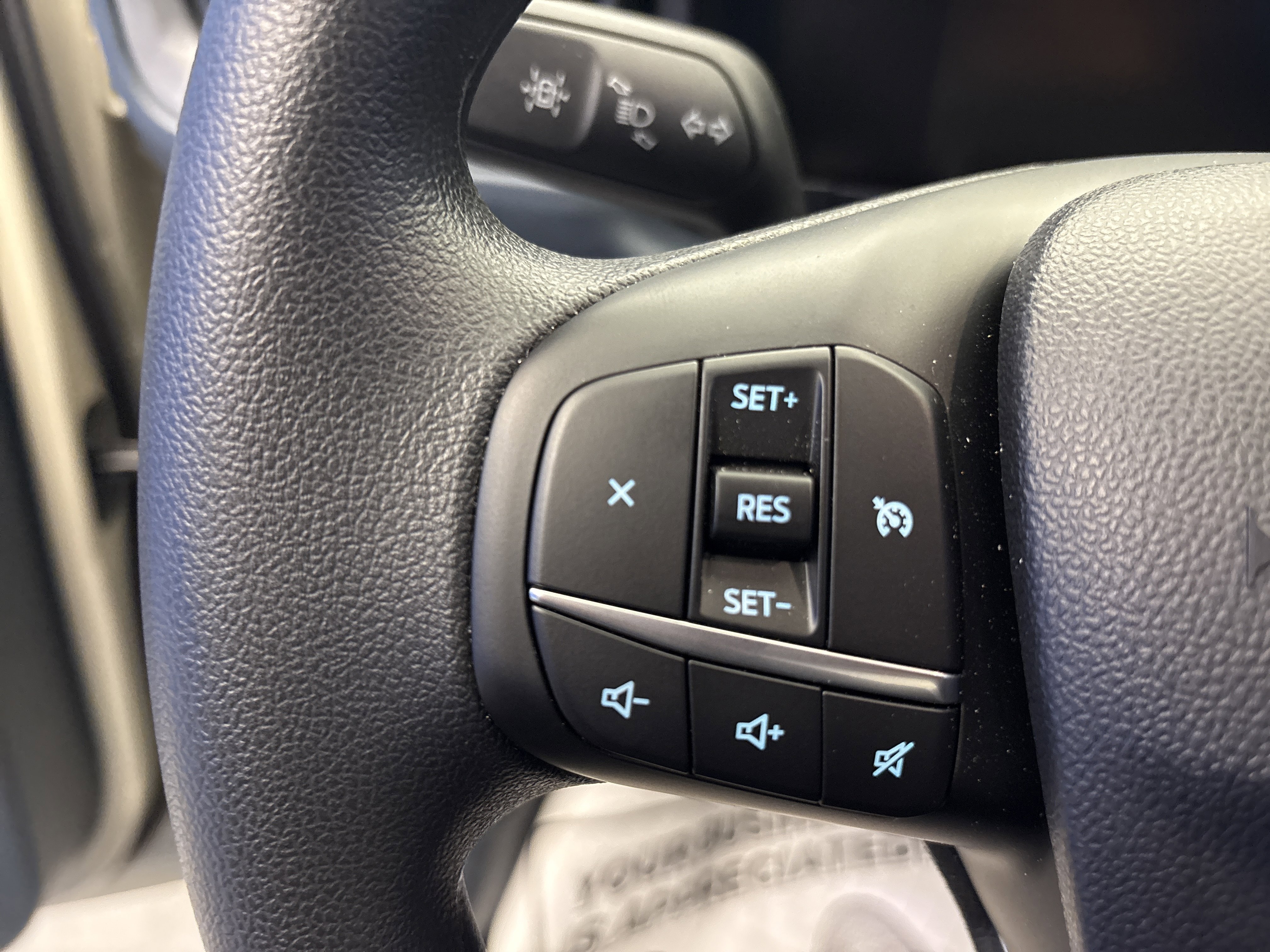 Used 2025 Ford Maverick XL w/ Equipment Group 102A image 14