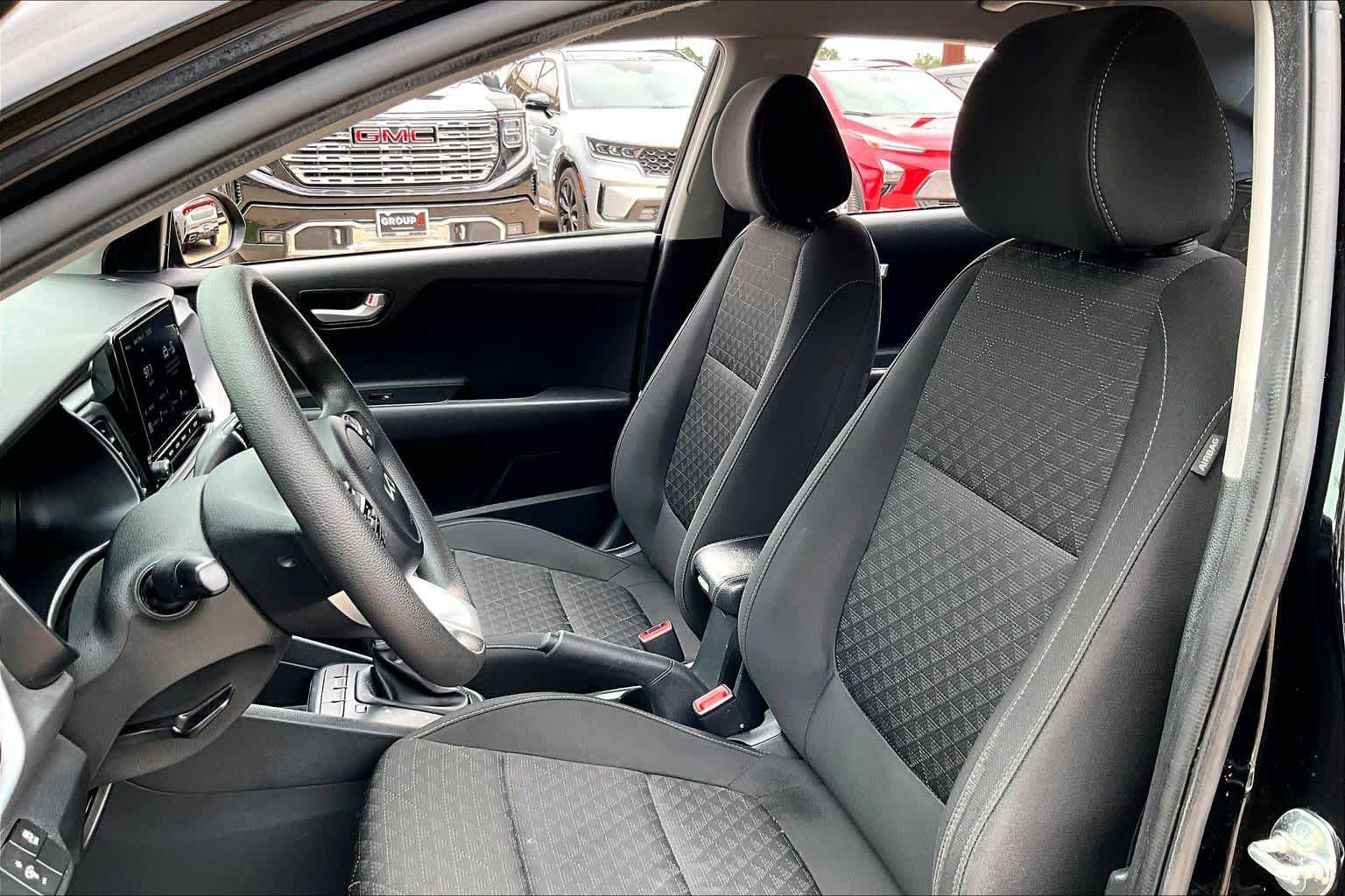 Used 2023 Kia Rio S FWD image 8