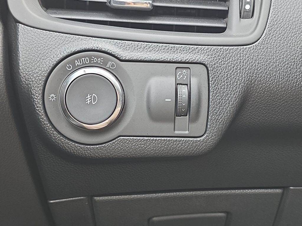 Certified 2019 Buick Envision Essence AWD/4WD image 29