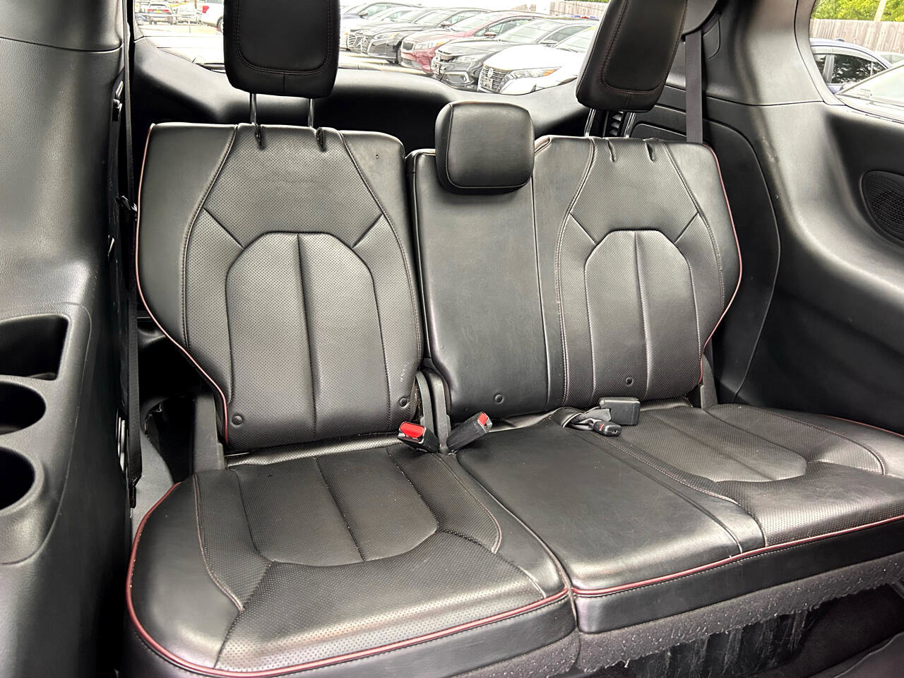 Used 2020 Chrysler Pacifica Limited image 14