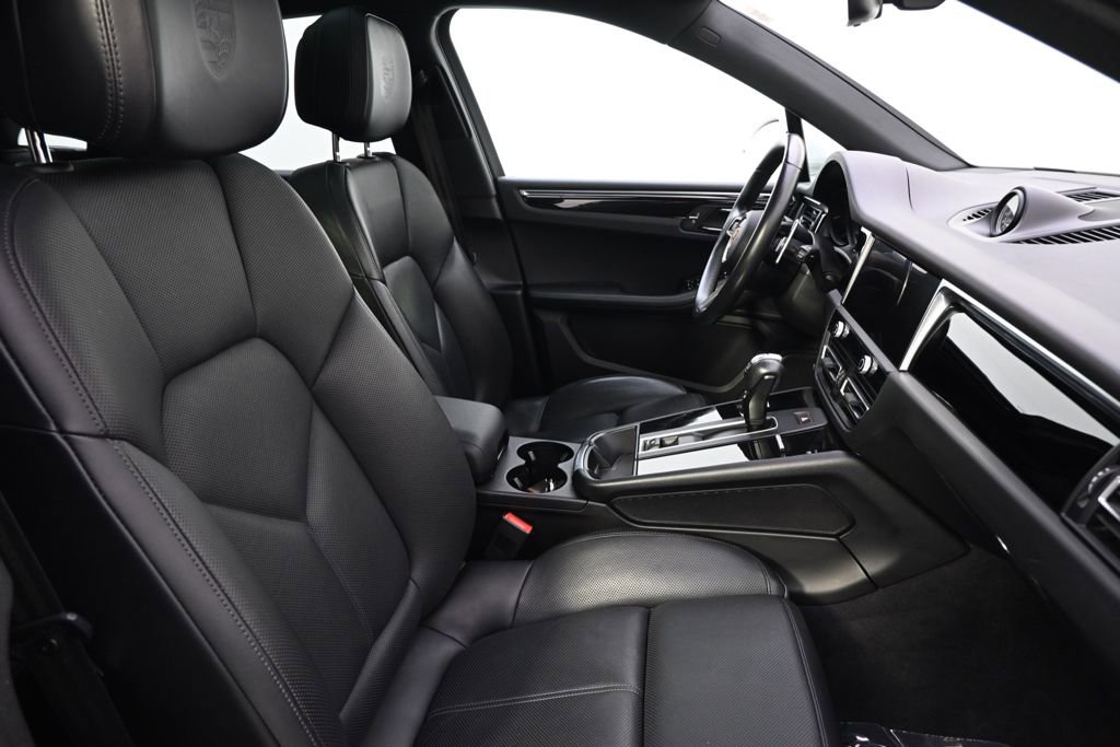 Used 2022 Porsche Macan AWD/4WD image 16