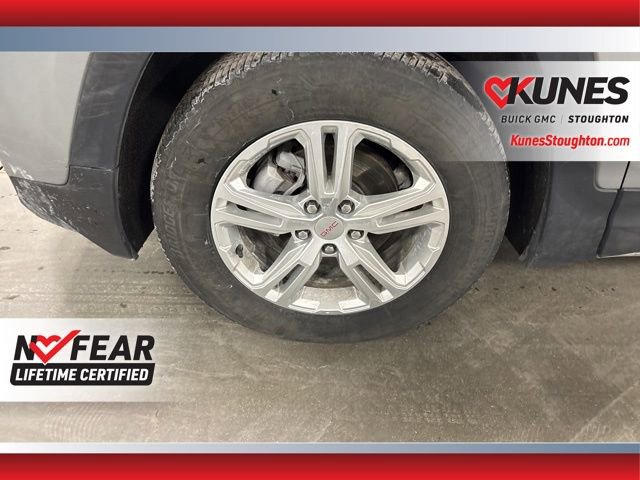 Used 2024 GMC Terrain SLE image 5