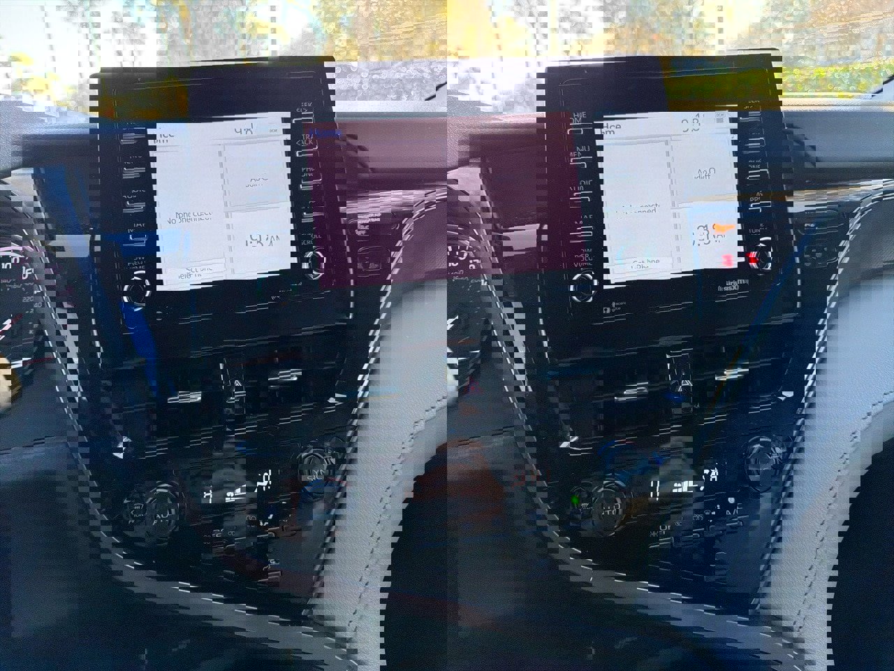 Used 2024 Toyota Camry SE image 13