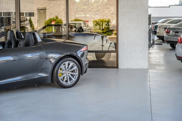 Used 2016 Jaguar F-TYPE Convertible RWD image 57