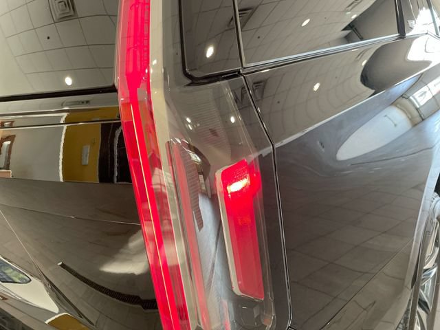 Used 2024 Cadillac Escalade Sport w/ Touring Package AWD/4WD image 14