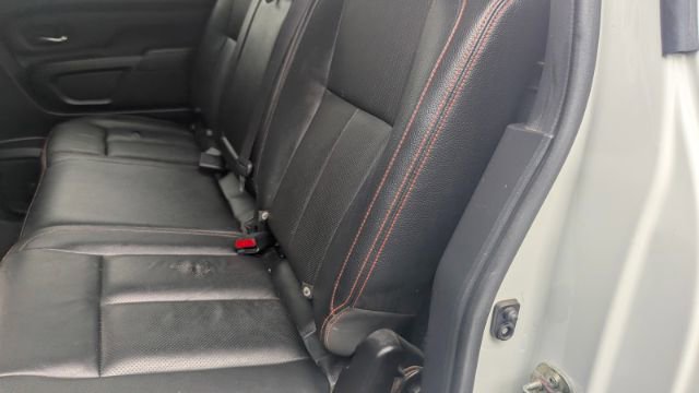 Used 2022 Nissan Titan PRO-4X w/ Pro-4x Convenience Package image 18